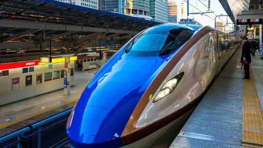 Bullet Trains (Shinkansen): Revolutionizing Transportation 1 Shinkansen